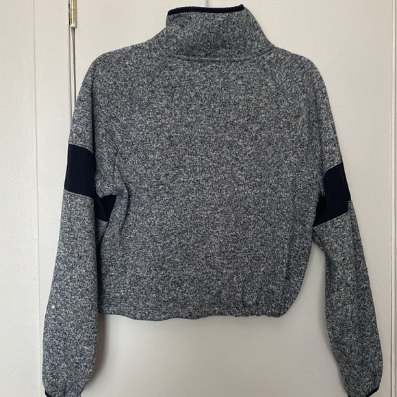 Victoria’s Secret pink crop sweater - Picture 2 of 2